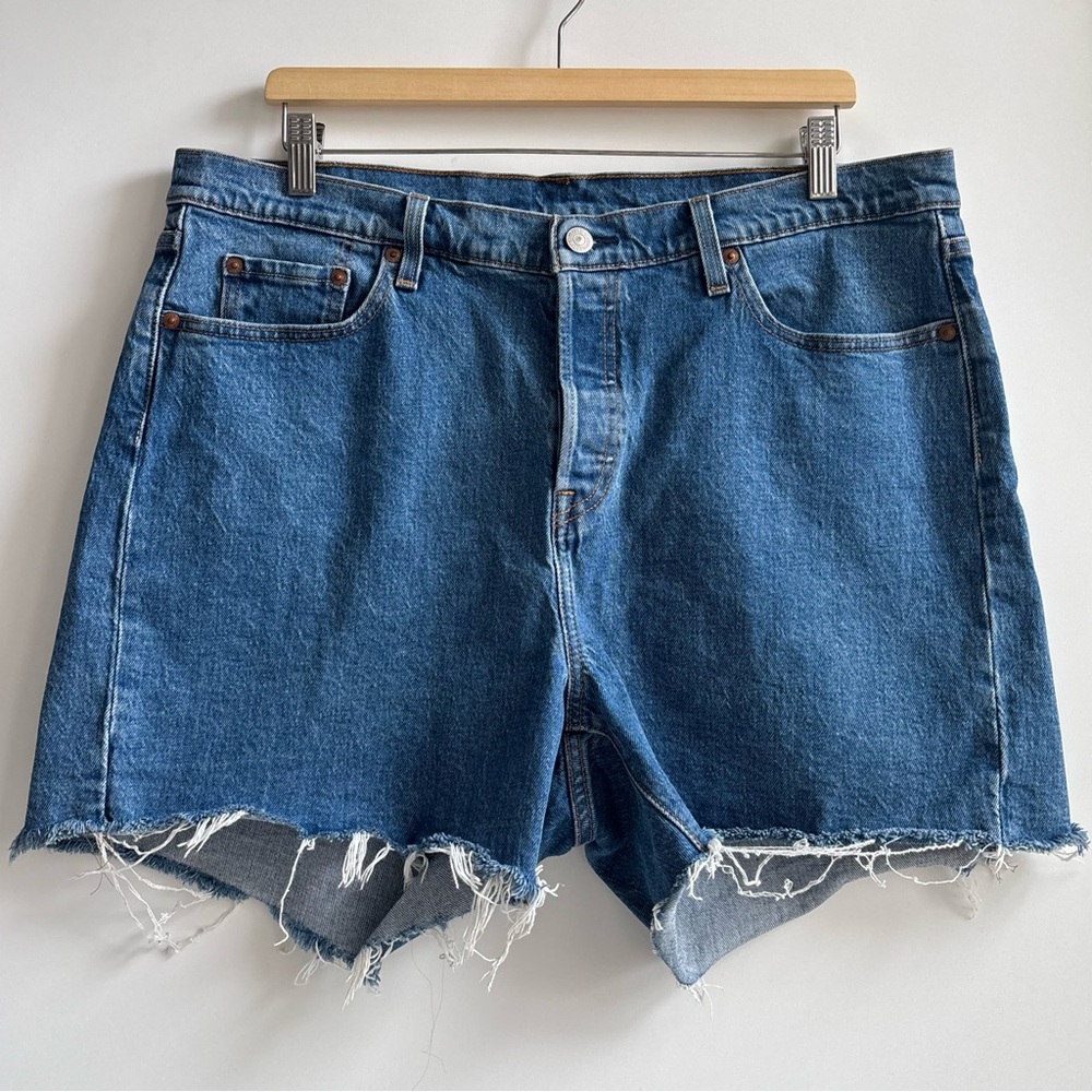 Levi's 501 High Rise Buttonfly Frayed Hem Blue Denim Jean Shorts Size 16W